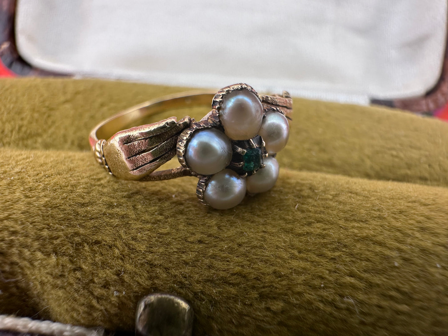 14ct Pearl and Green Paste Hands holding a forget me knot ring