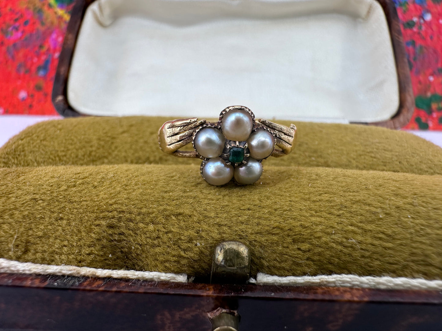 14ct Pearl and Green Paste Hands holding a forget me knot ring