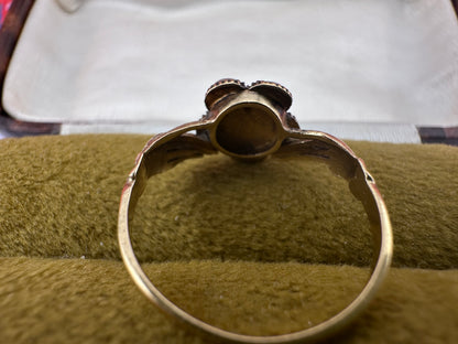 14ct Pearl and Green Paste Hands holding a forget me knot ring