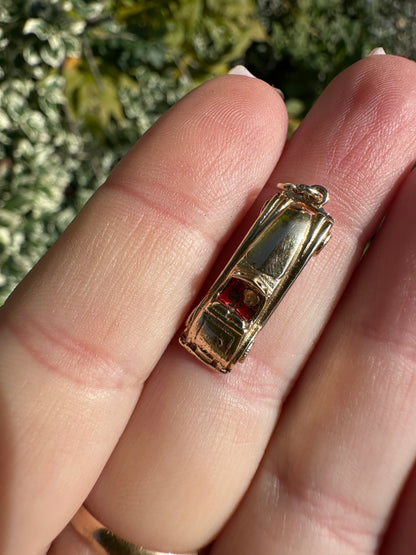 Vintage 9ct Gold Open top sports car (Jaguar?)