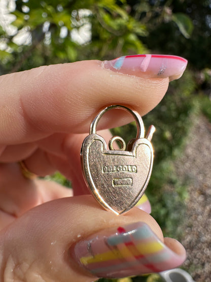 Antique 9ct Gold Ivy Leaf patterned heart padlock