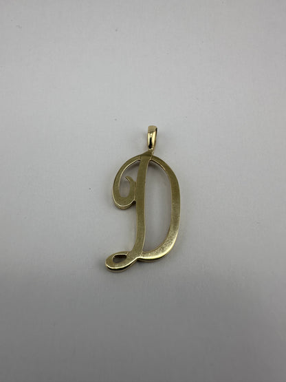 9ct Large D initial pendant