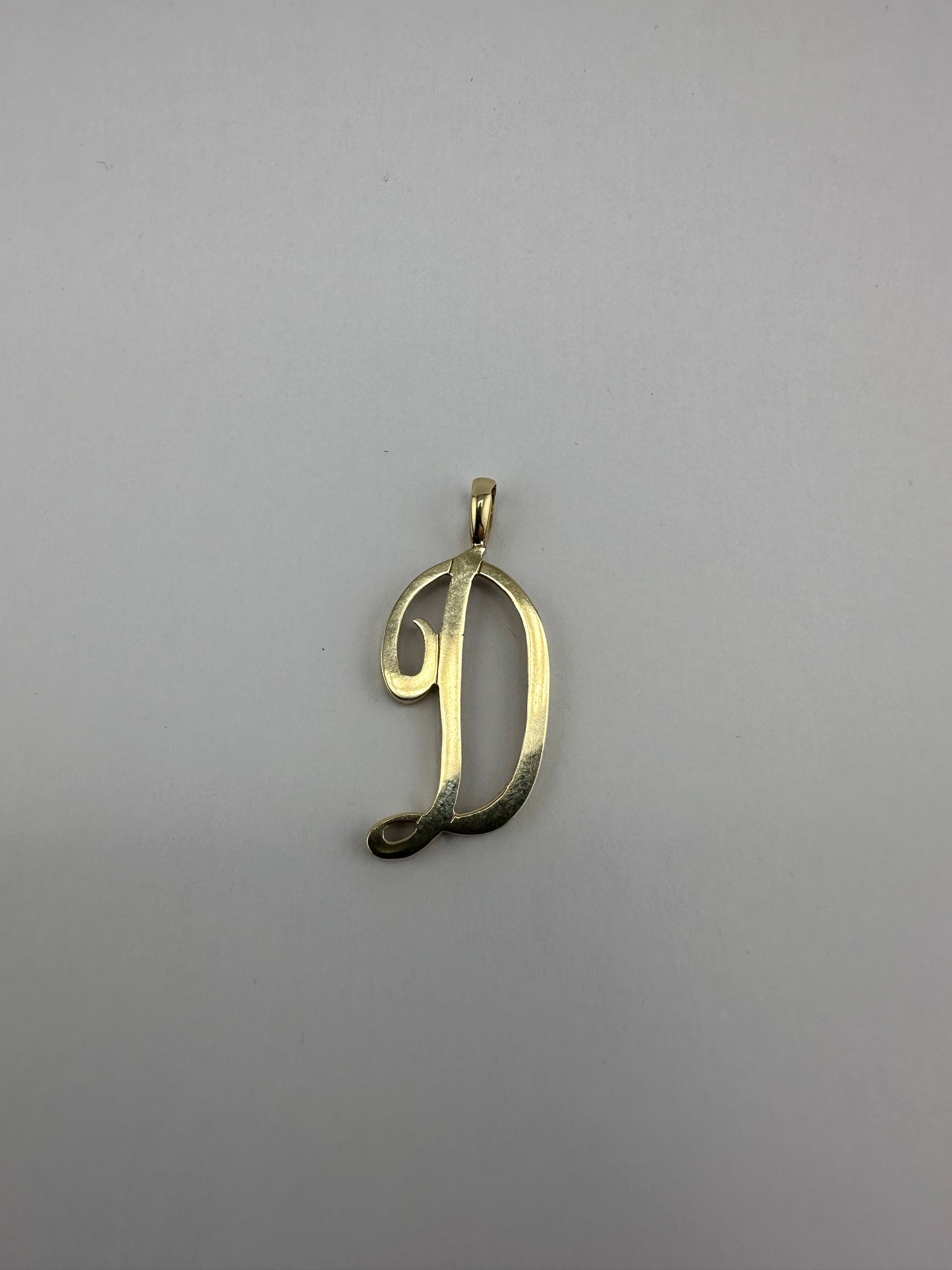 9ct Large D initial pendant