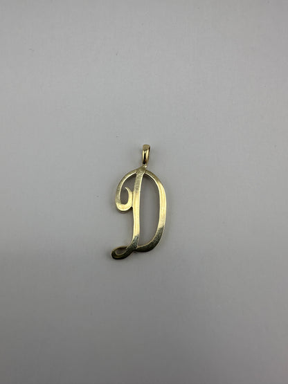 9ct Large D initial pendant