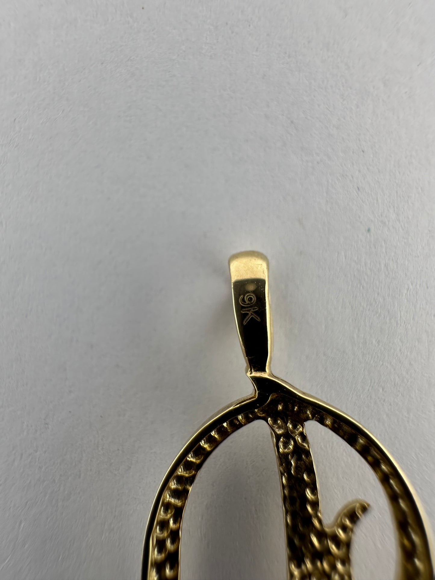 9ct Large D initial pendant