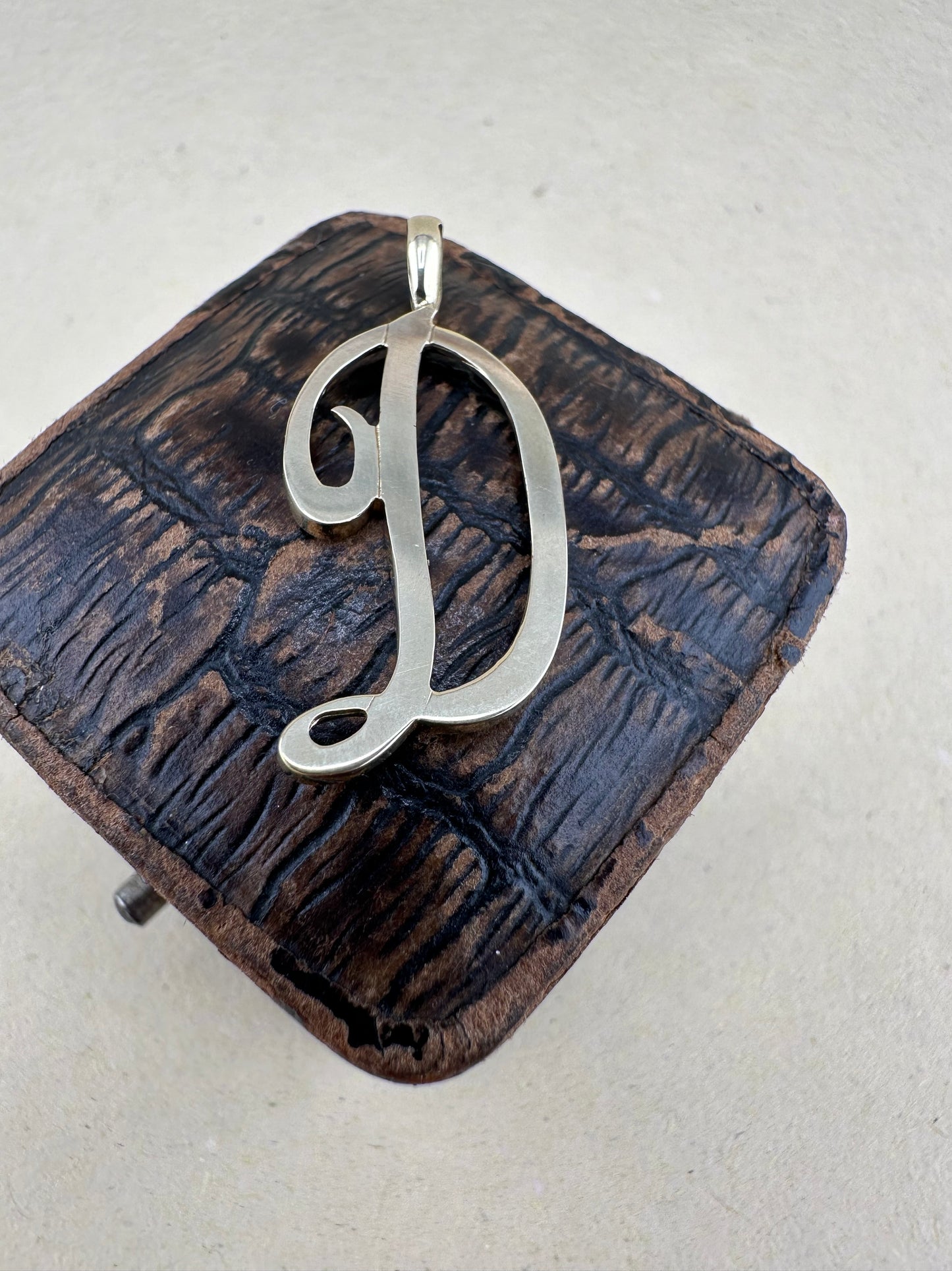 9ct Large D initial pendant