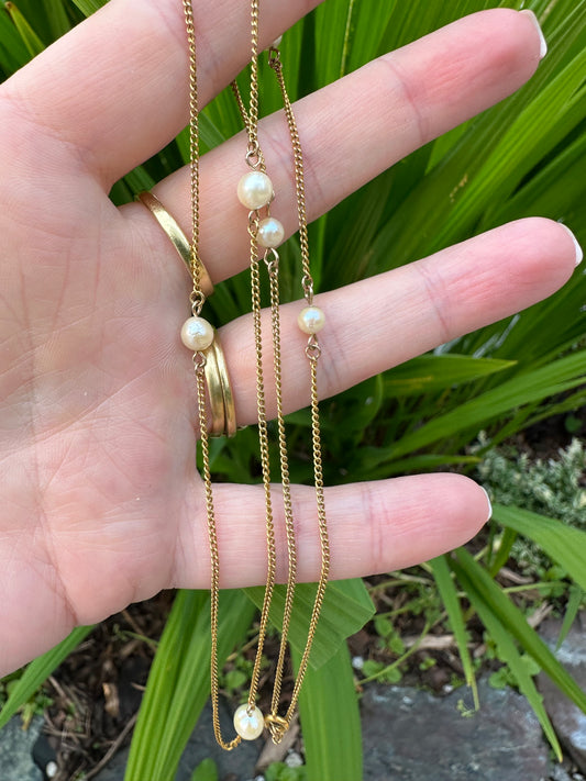 9ct Gold Micro Curb Pearl station chain