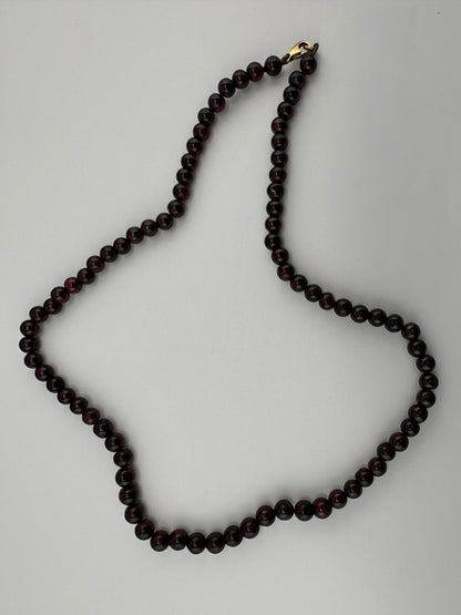 Garnet Beaded necklace with 9ct gold clasp