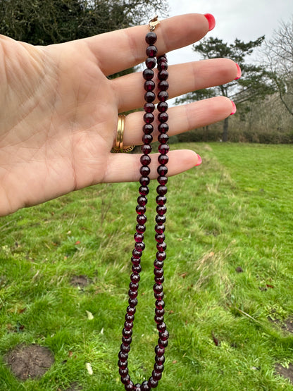 Garnet Beaded necklace with 9ct gold clasp