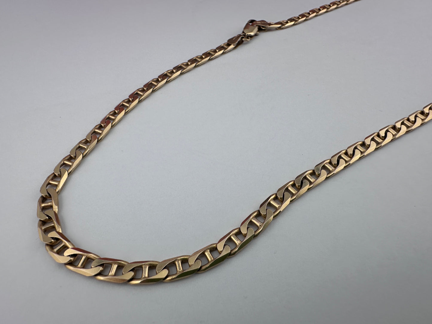 Vintage 9ct Yellow Gold UnoAerre Flat Mariner Chain