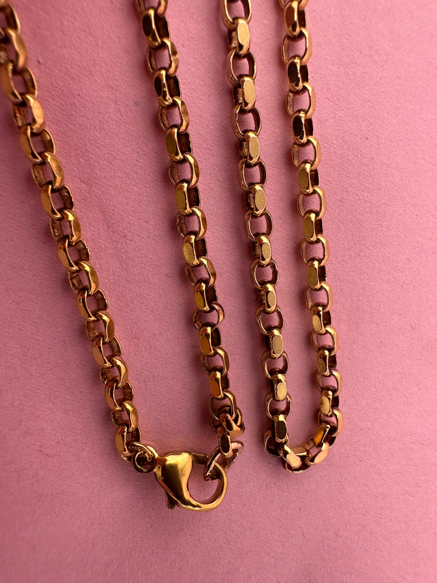 9ct Gold Faceted Biker/Belcher Chain, 15.94g, 28.25inches