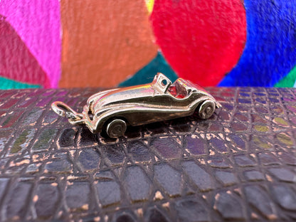 Vintage 9ct Gold Open top sports car (Jaguar?)