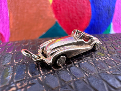 Vintage 9ct Gold Open top sports car (Jaguar?)