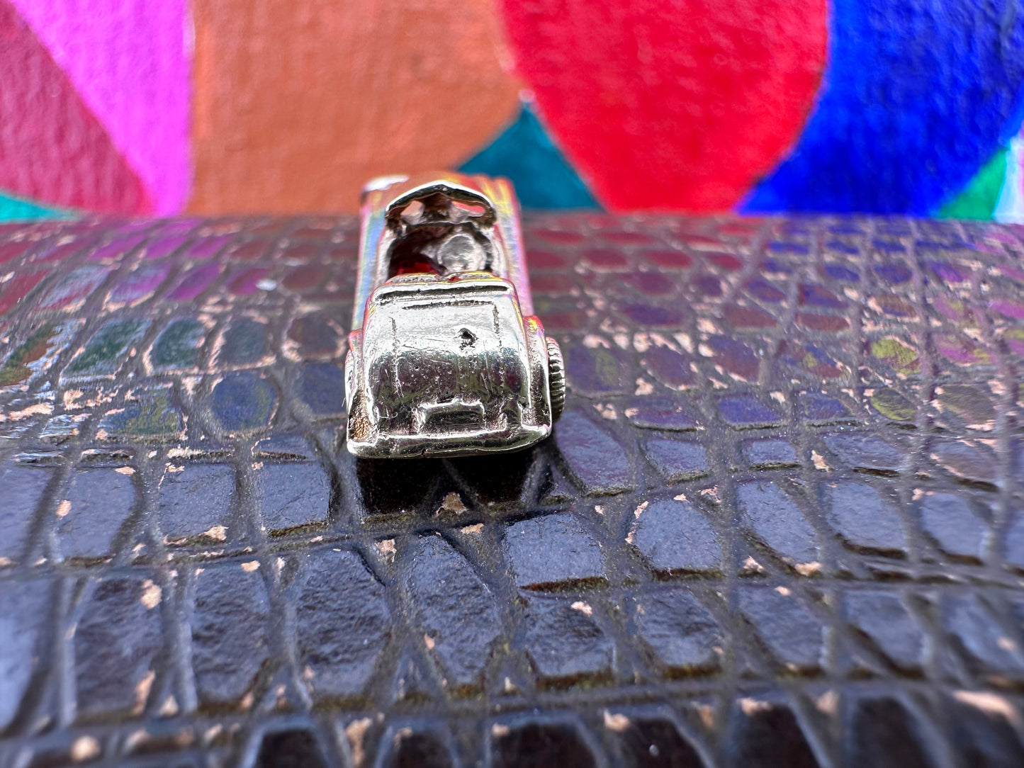 Vintage 9ct Gold Open top sports car (Jaguar?)