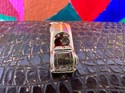 Vintage 9ct Gold Open top sports car (Jaguar?)
