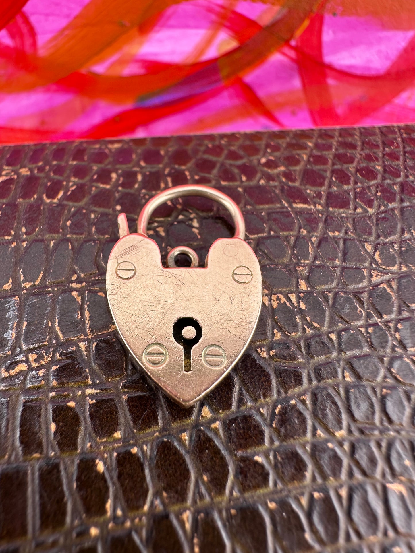 Vintage 9ct Gold heart padlock