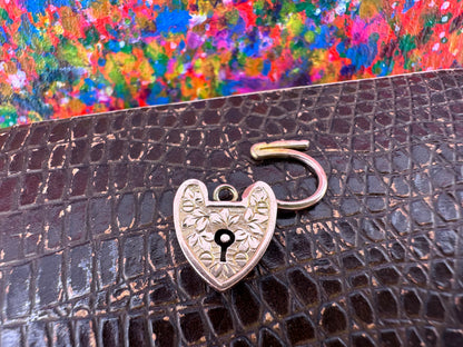 Antique 9ct Gold Ivy Leaf patterned heart padlock