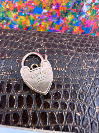 Antique 9ct Gold Ivy Leaf patterned heart padlock