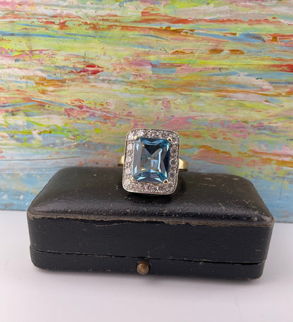 Vintage 9ct Gold Synthetic Spinel & CZ statement ring