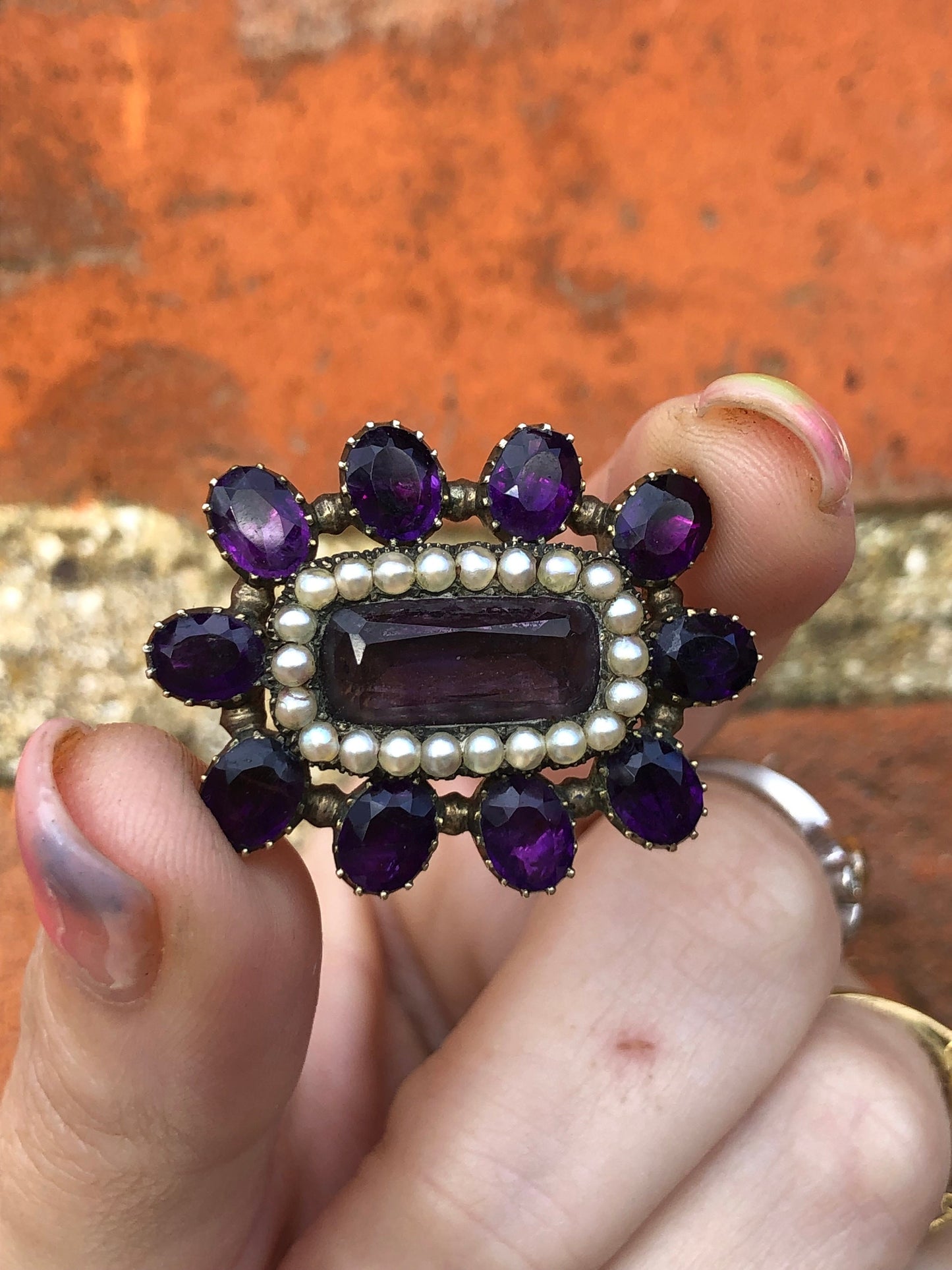 Georgian 9ct Gold Amethyst & Pearl Brooch