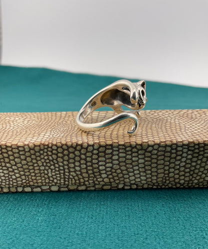 Silver 925 Cat hug ring