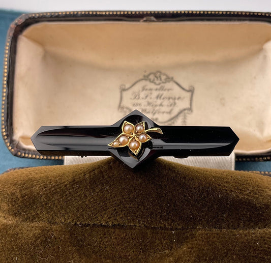 Victorian Onyx with 18ct Gold and seed pearl brooch