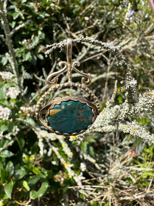 9ct Gold Bloodstone, Onyx & Carnelian Spinner fob