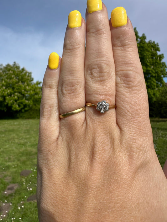 18ct gold single cut diamonds flower ring