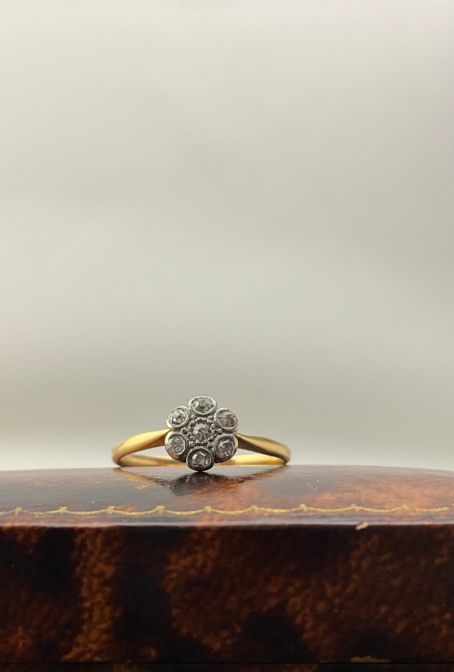 18ct gold single cut diamonds flower ring