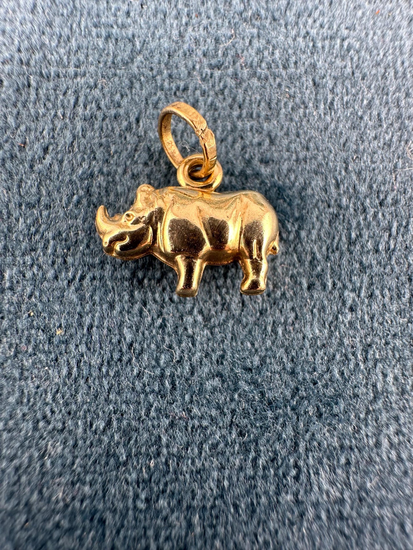 9ct Gold Rhino charm