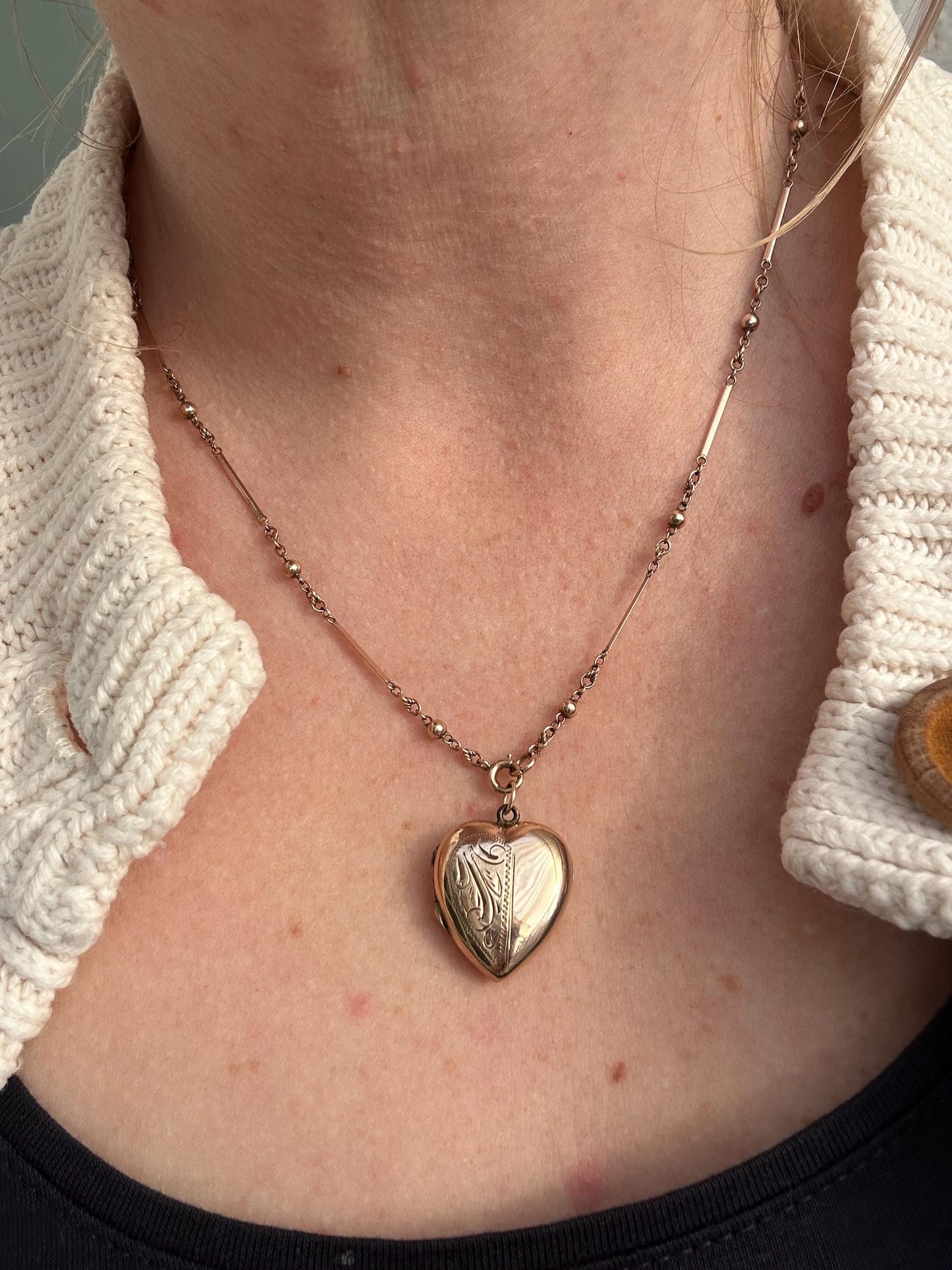 9ct back & front Rose Gold half engraved patterned Heart shaped Locket