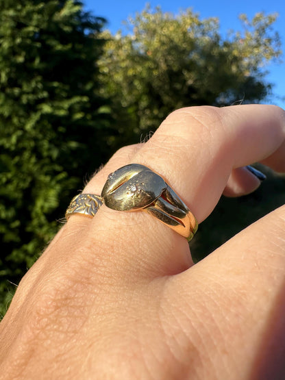 Antique 18ct Gold two headed snake ring with diamonds, 1817