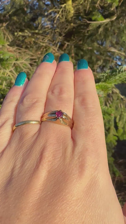 Vintage 9ct Ruby Belcher Ring