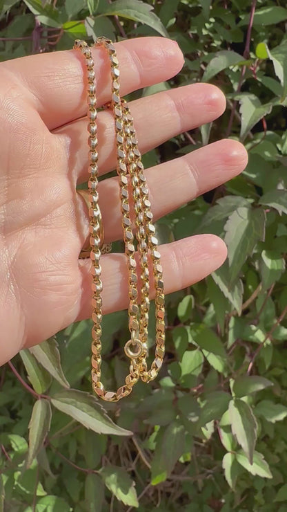 Antique 9ct Yellow gold Flat Faceted tulip chain with bolt clasp