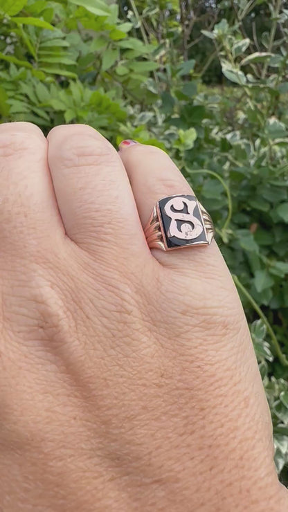 9ct Rose Gold & Onyx S Initial Ring