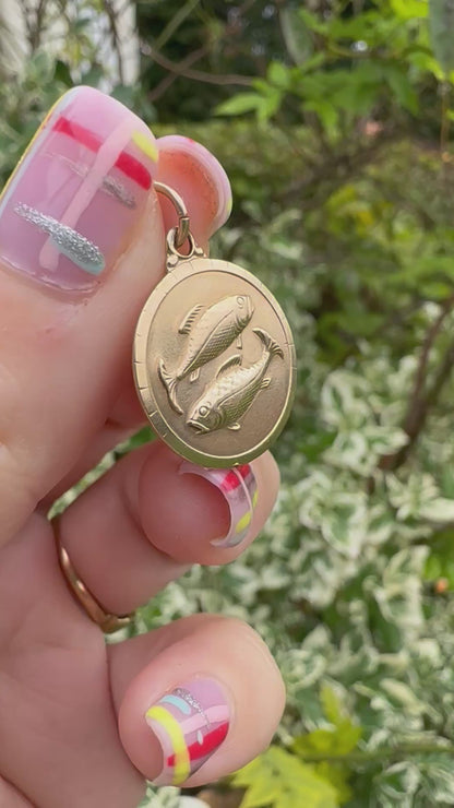 Vintage 9ct Gold Pisces Charm