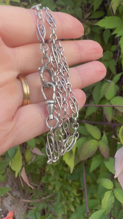 French 800 Silver Fancy Link chain with dog clip and bolt clasp