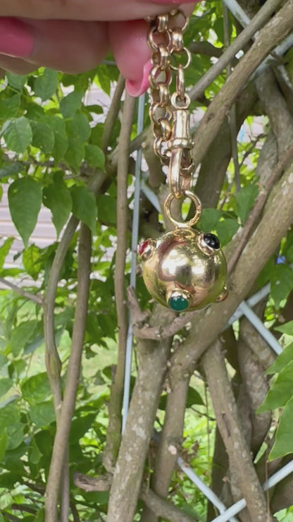 9ct Gold Sputnik with carnelian, onyx & green agate gemstones