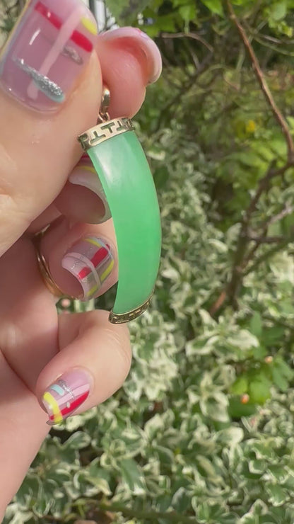 9ct Chinese Jade Pendant