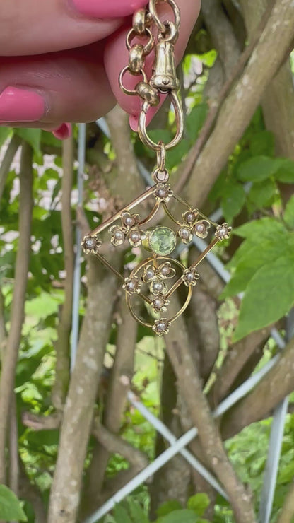 Edwardian 9ct Gold Peridot & Seed Pearl Lavalier pendant