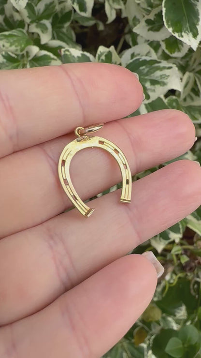 Vintage 9ct Gold large horseshoe charm