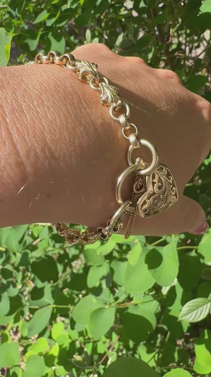 9ct Yellow Gold Rolo & Leaf link bracelet with heart padlock