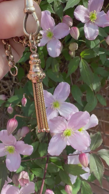 Antique 9ct Gold Tassel pendant