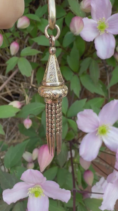 Antique 9ct Gold Tassel pendant