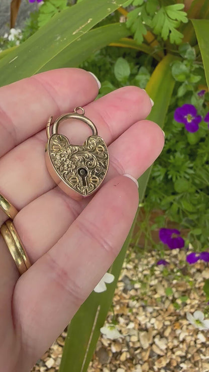Large Antique 9ct Gold Patterned Heart Padlock