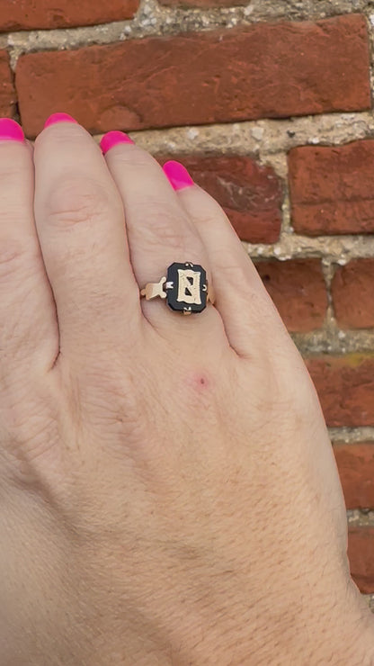 Antique 9ct Gold Onyx N Ring