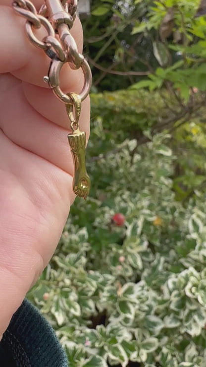 18ct Gold Figa hand pendant