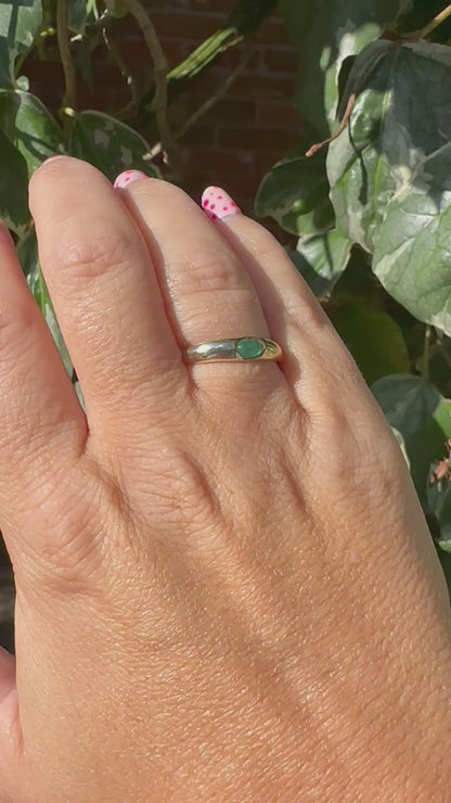 Vintage 9ct Gold Emerald Cabochon ring