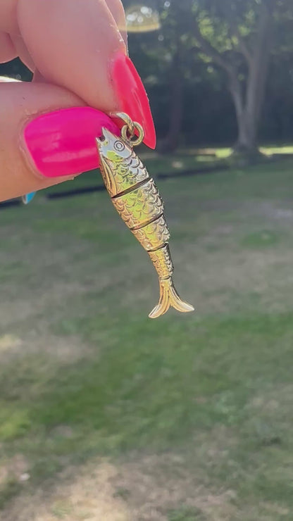 Vintage 9ct Gold Articulated Fish Charm