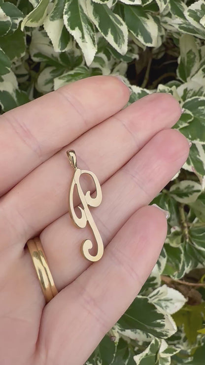 9ct Yellow Gold Cursive P charm